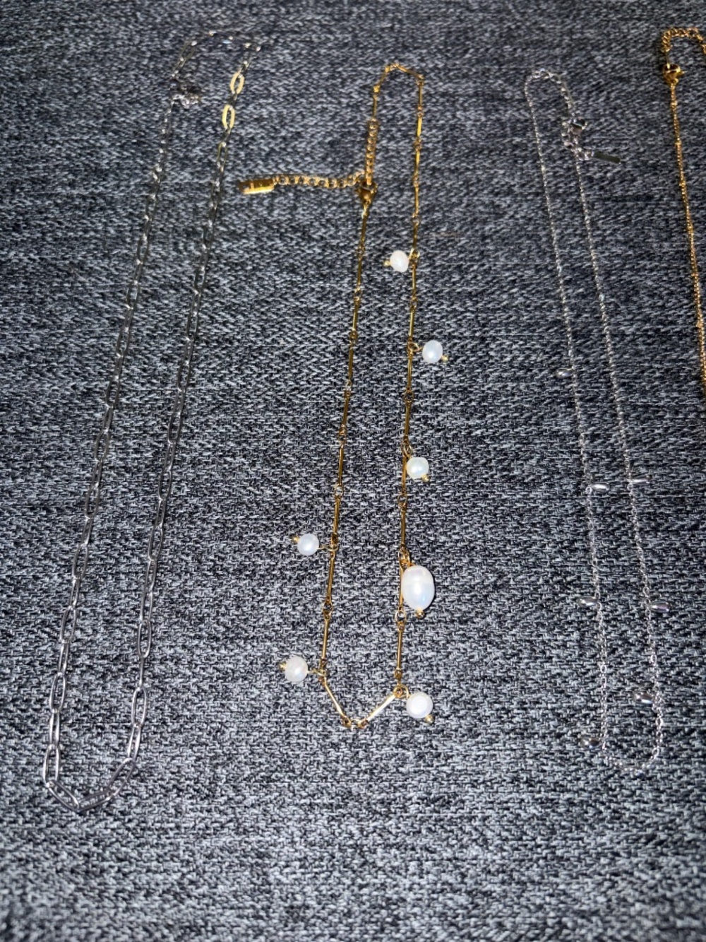 Louise Carter (6) necklaces - Picture 3 of 4